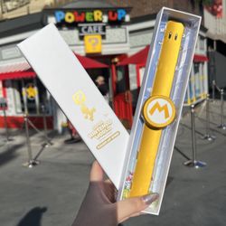 NEW Limited Edition Super Nintendo World Mario Gold Power Up Band