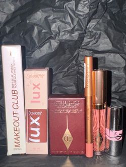 Lip Makeup Bundle