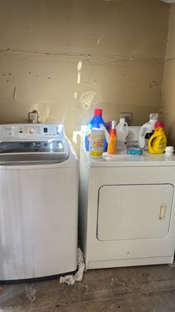 Insignia Top Load Washer and Dryer Set
