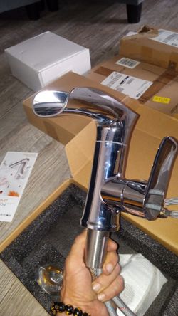 Bthrm Faucet **NEW**