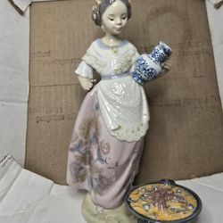 Lladro 1984 Retired