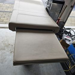 Midmark Ritter 104 Exam Table