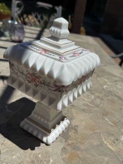 Westmorland Milk glass wedding cake Box