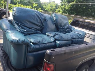 Hunter green leather recliner couch