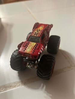 Monster Jam Maximum Destruction Monster Truck 1:64 Hot Wheels Toys