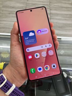 Red Samsung Z flip 7 unlocked cash or $50 down