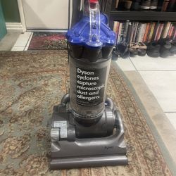 Upright Dyson Vacuum 