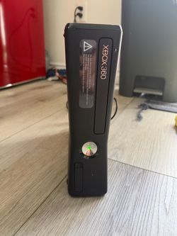 Xbox 360 Slim