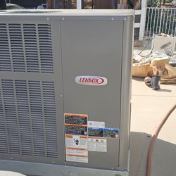 Lennox 3 ton package unit Heat pump