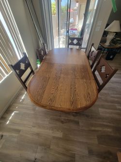 Oak dinning table