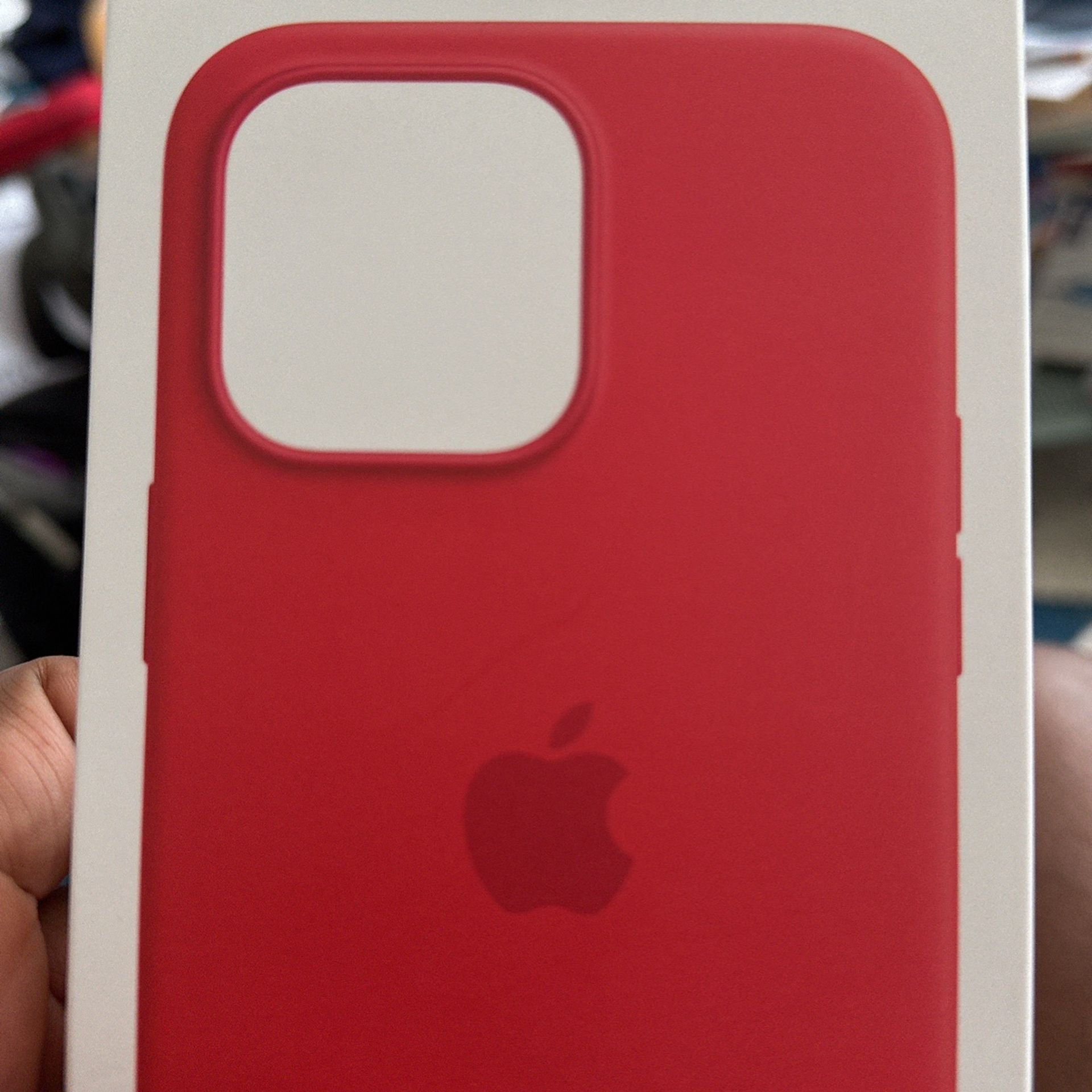 iPhone 13 Max Pro Silicone Case Product Red MagSafe