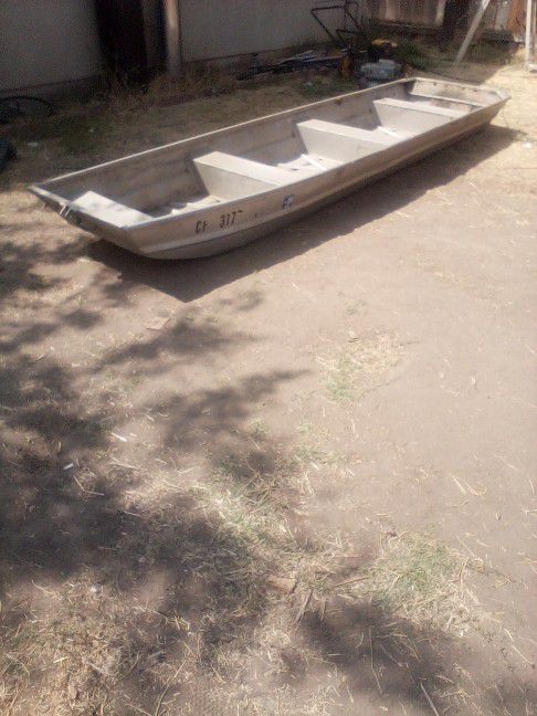 16ft Aluminum Boat