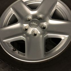 OEM Jeep Grand Cherokee 17” Wheels & Tires – 5x127 – 245/75R17