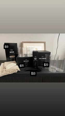 Public Goods Kitchen Bundle – Glasses, Napkins & Garlic Press