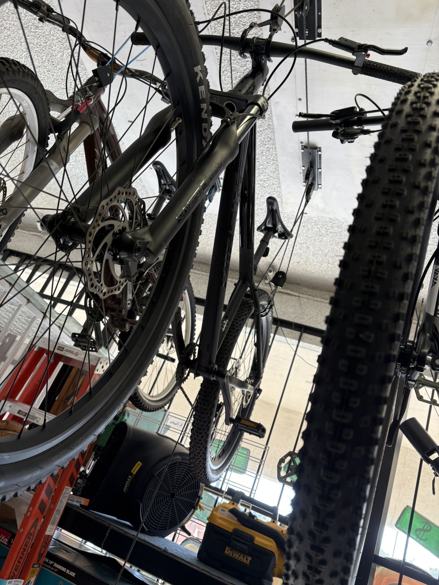 NISHIKI Colorado Comp 29 Mountain Bike 11 Speed