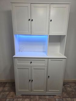 WHITE CABINET