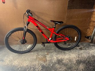 GT Stomper Pro 26" Mountain Bike