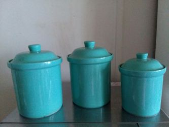 Kitchen canisters