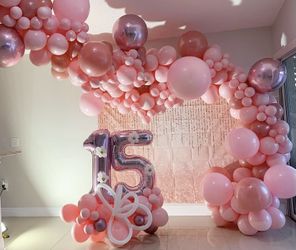 Balloon Bouquet 💐 Organic Arch 