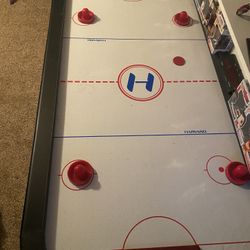 Air Hockey Table