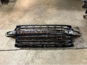 Chevy Silverado grille
