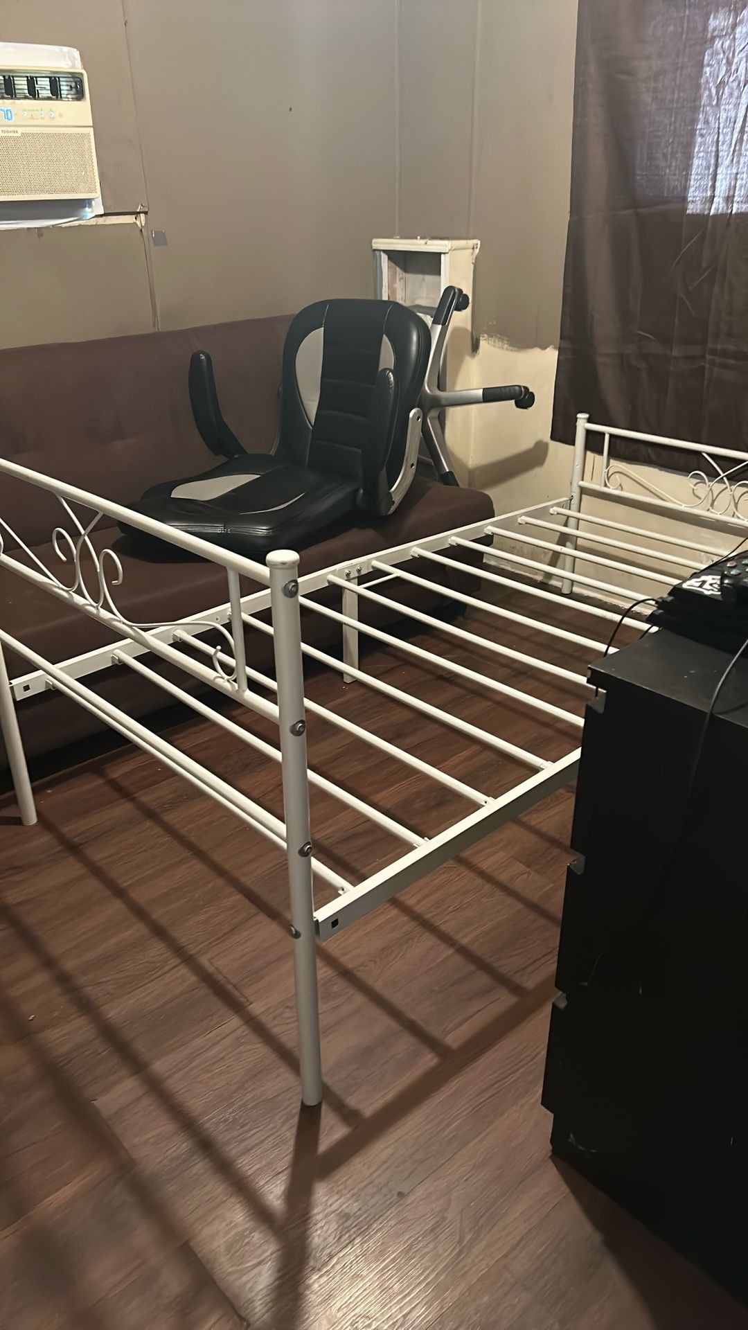 Twin bed Frame 