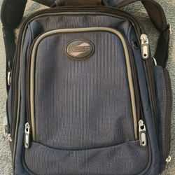 AMERICAN TOURISTER BACKPACK 