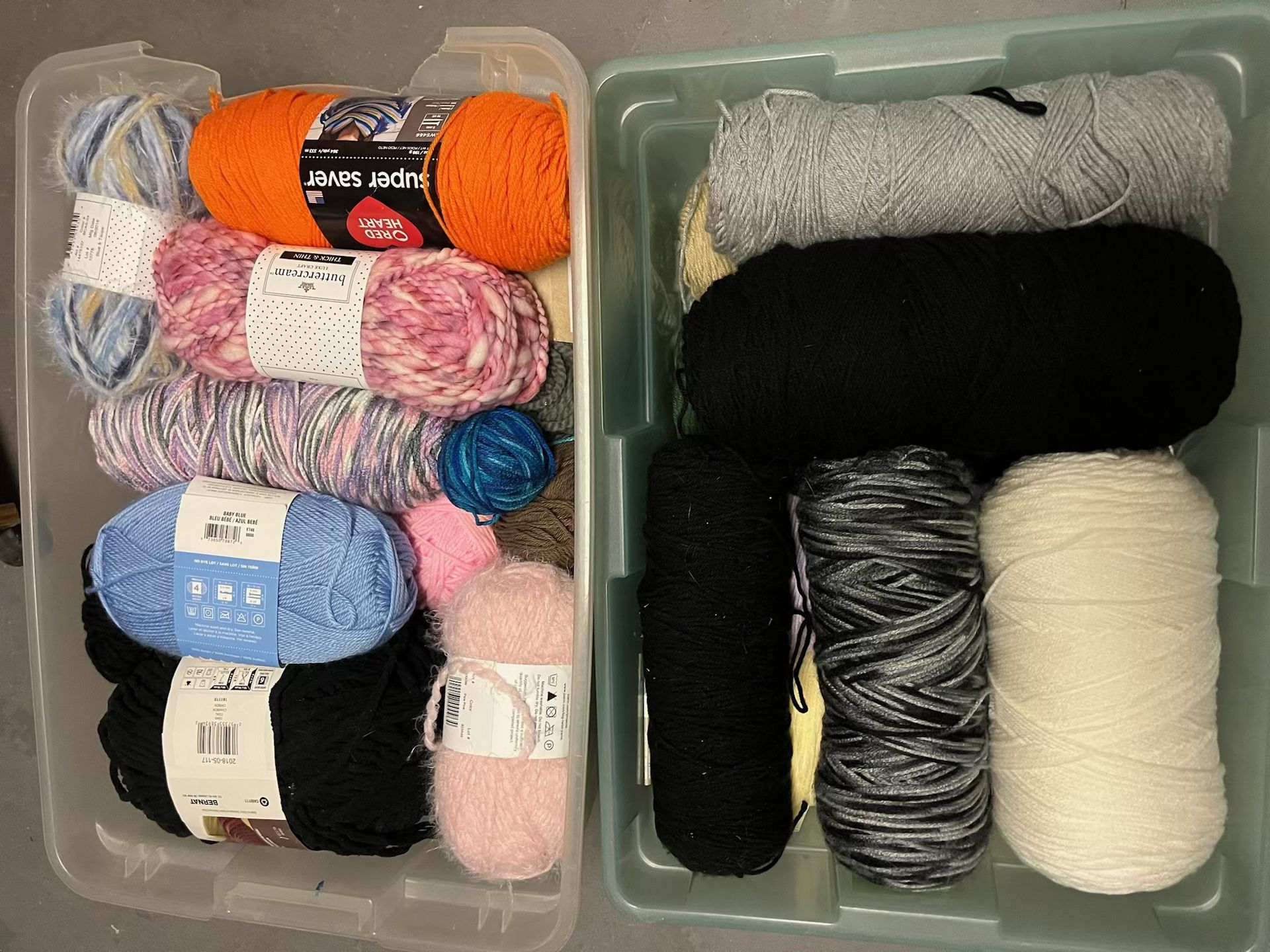 Yarn 25 Rolls