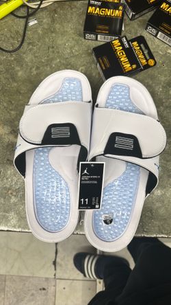 Brand new Jordan man retro 11 hydro slides