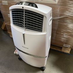 Honeywell 525 CFM Portable Evaporative Air Swamp Cooler 320-Sq Ft