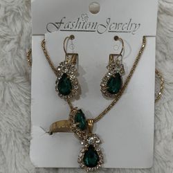 Emerald Diamond Necklace + Earrings 