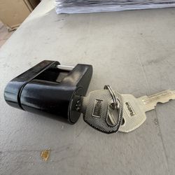 RETRUE Trailer Tongue Coupler Lock, Trailer Hitch Lock,Dia 1/4 Inch, 3/4 Inch Span For Tow Boat RV Truck Car's Coupler, Black