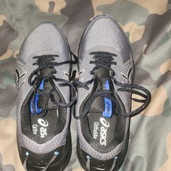 Mens Size 9 Asics Venture 10