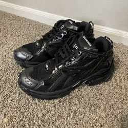 All Black Balenciaga Runners (No Box) Size (44)