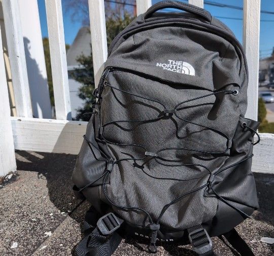 North face Borealis Commuter Backpack asphalt grey/ Black