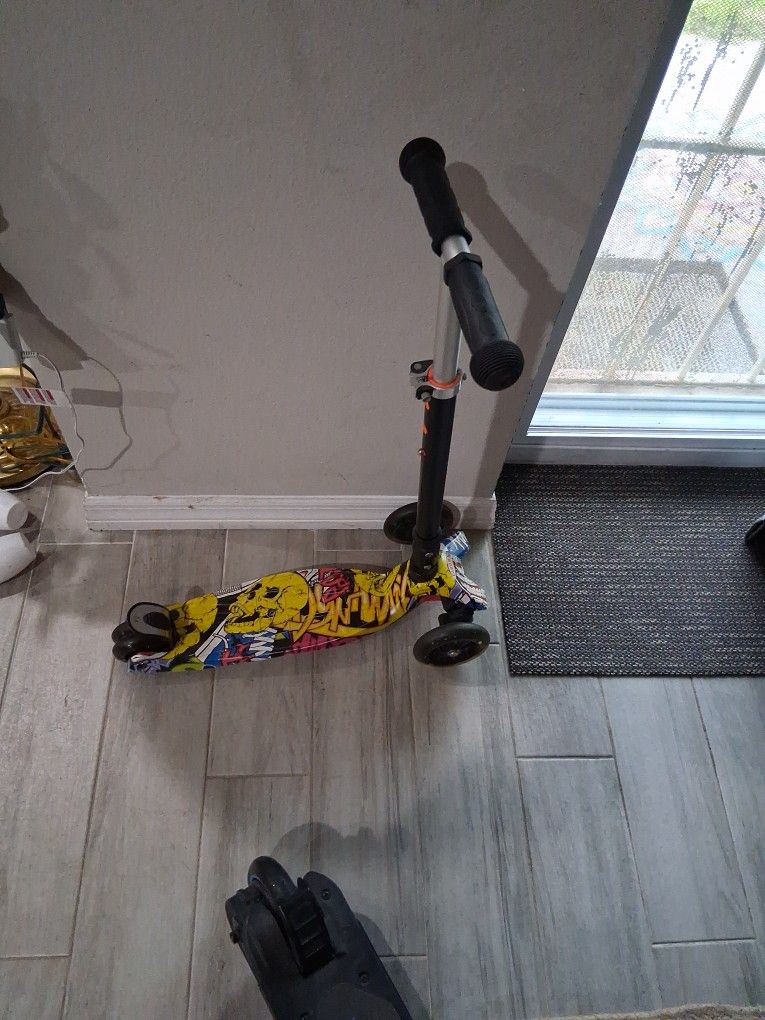 Folding Scooter