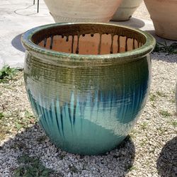 Glazed Ceramic Pot 