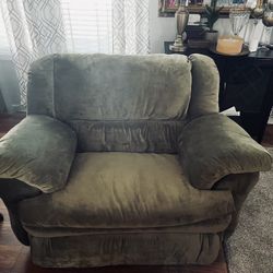 Recliner- Manual Chair In a Half Recliner