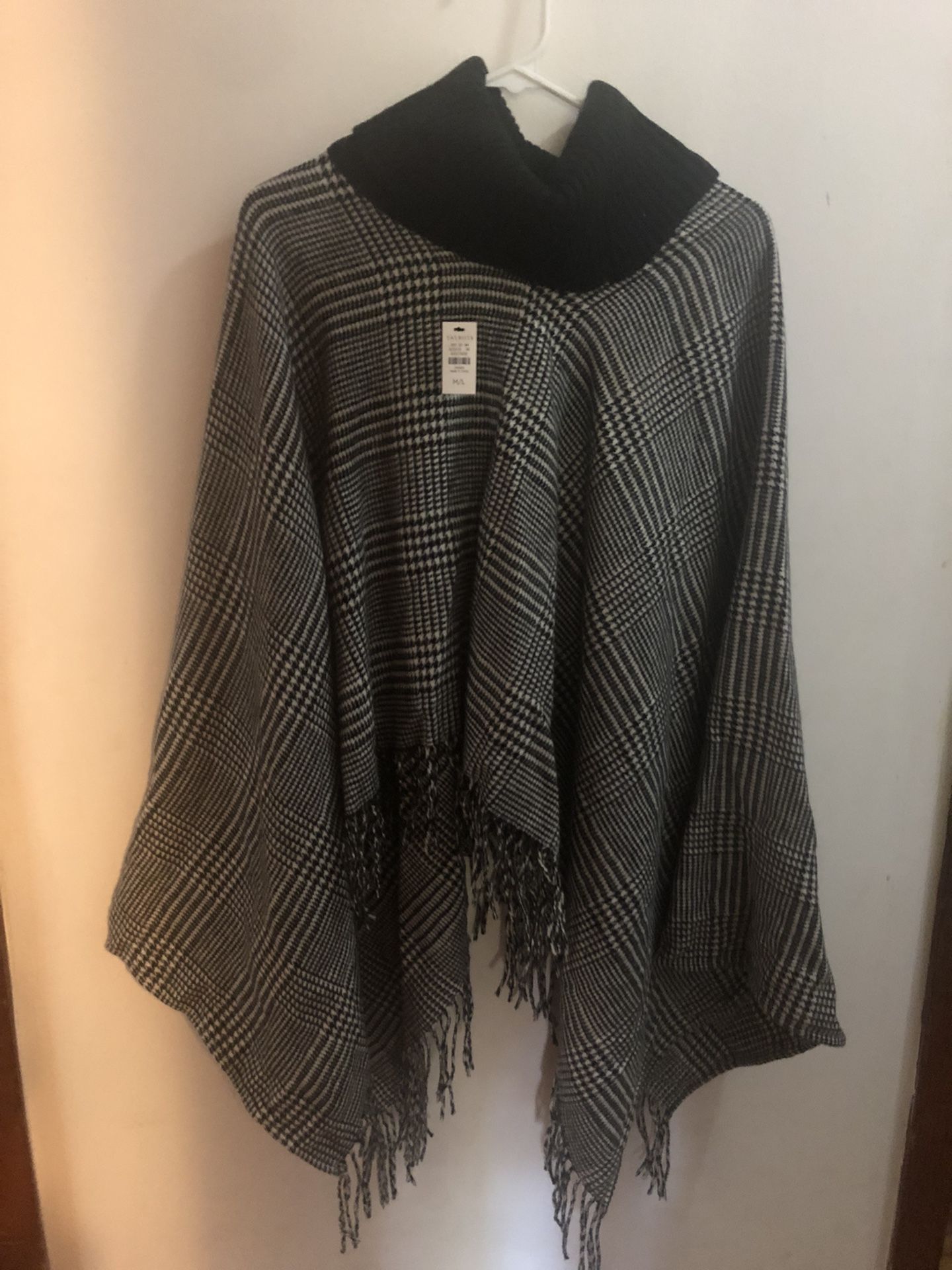 Talbot’s New With tags Poncho. Size M/L