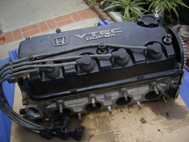 Honda Civic D16 D16Y8 VTEC Cylinder Head