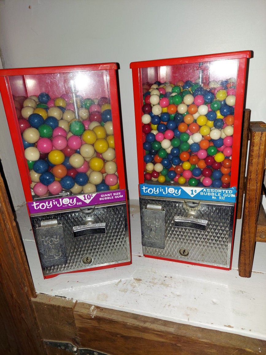Gum Ball Machines 