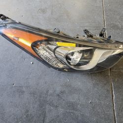2013 2014 2015 2016 2017 Hyundai Elantra Gt Headlight Part 
