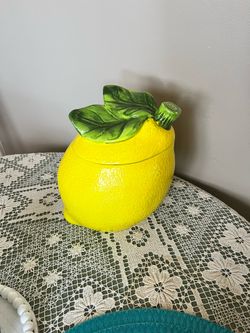 Cookie jar