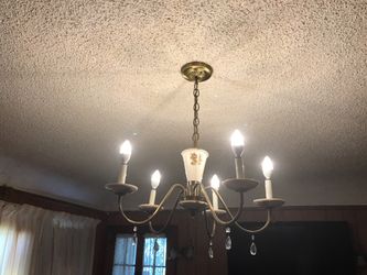 Chandelier antique