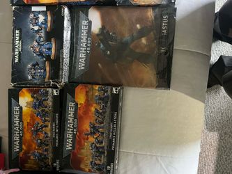 Warhammer 40k And Paint And Brushes 