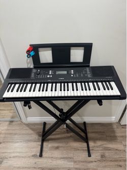 Keyboard with keyboard stand