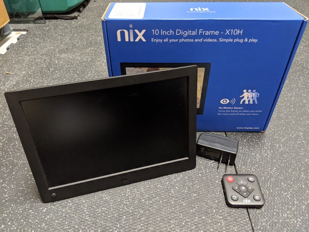 NIX Advance 10 inch Widescreen Digital Photo & HD Video Frame - X10H