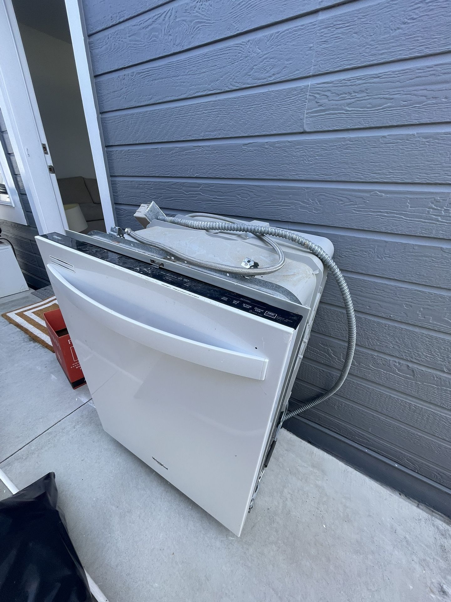 Dishwasher Whirlpool