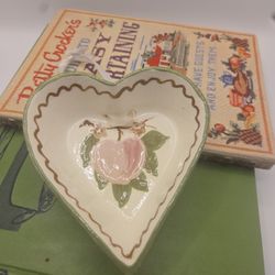 Vintage Peach Heart Dish – Cottage Decor 🍑
