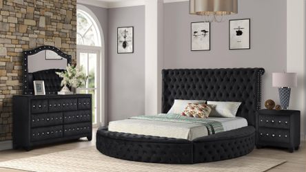 Black Velvet Tufted Round Platform Bed Set New in Box